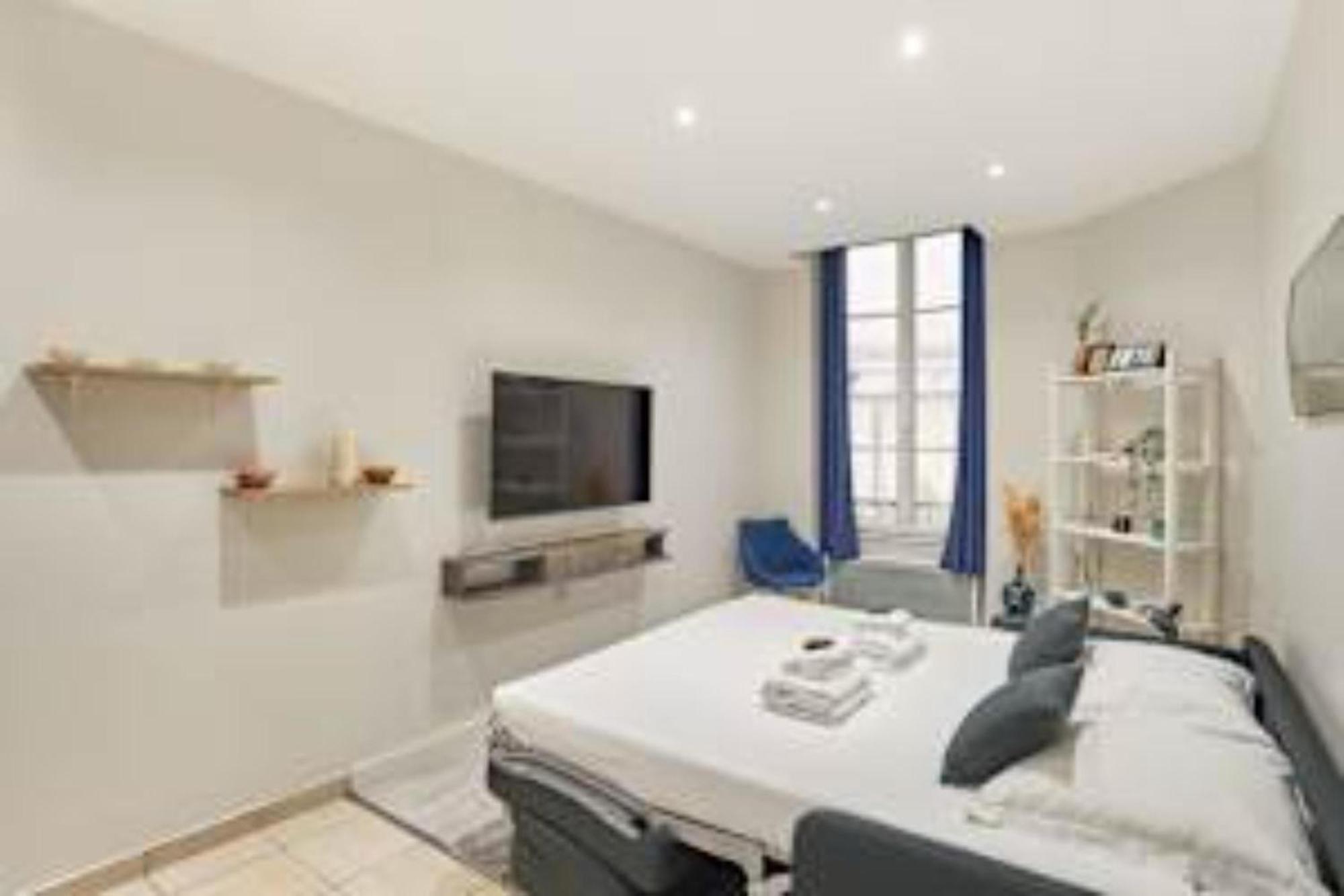 Apartment Spacious Sacre Coeur Montmartre