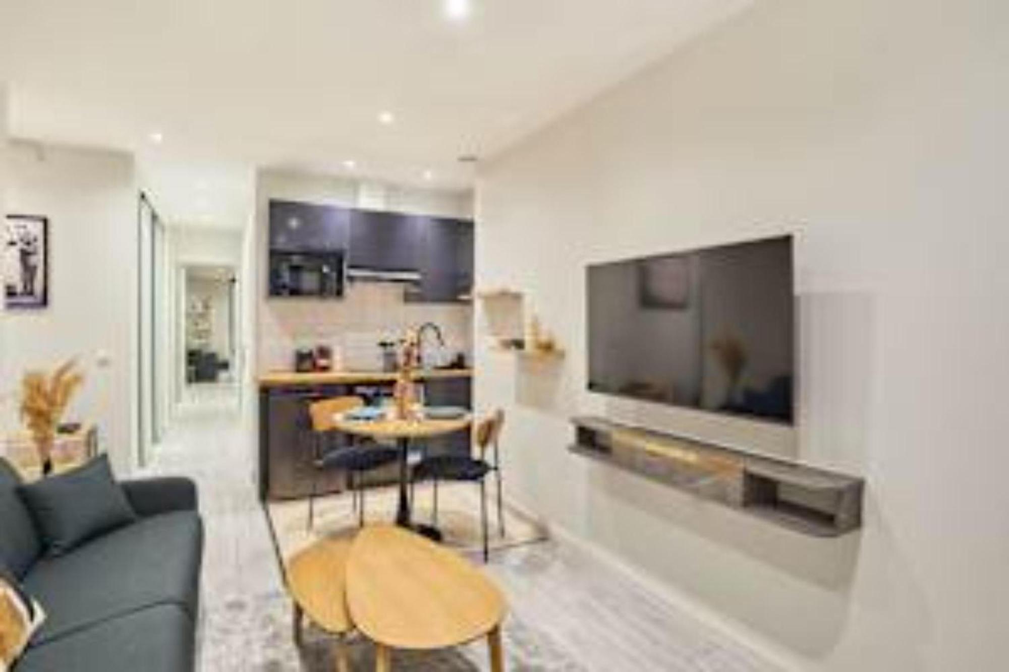 Apartment Spacious Sacre Coeur Montmartre Paris